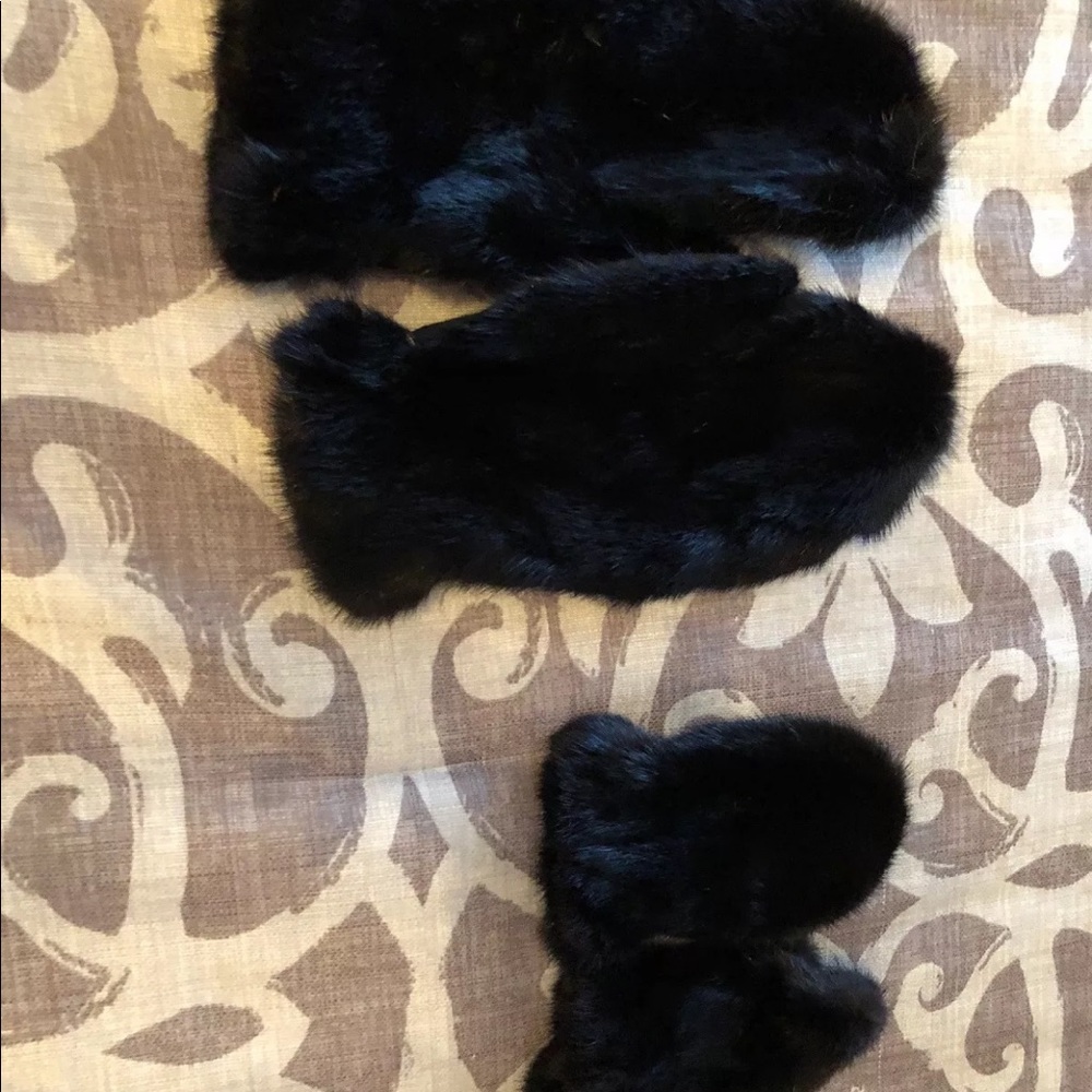 Mother/daughter mink mittens girls fit through 2/3
